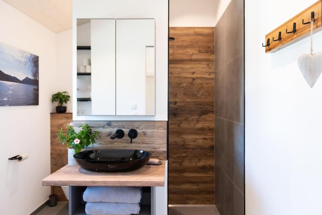 Exklusives Design-Apartment & Sauna Warngau Exteriör bild